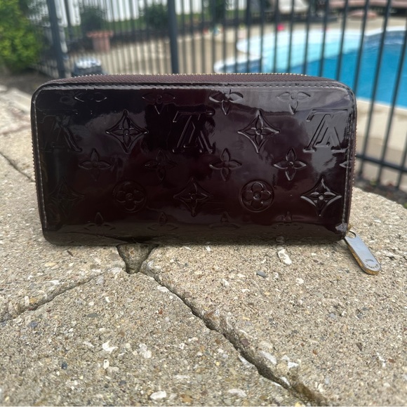 Louis Vuitton Brown Vernis Zippy Wallet - Picture 2 of 12
